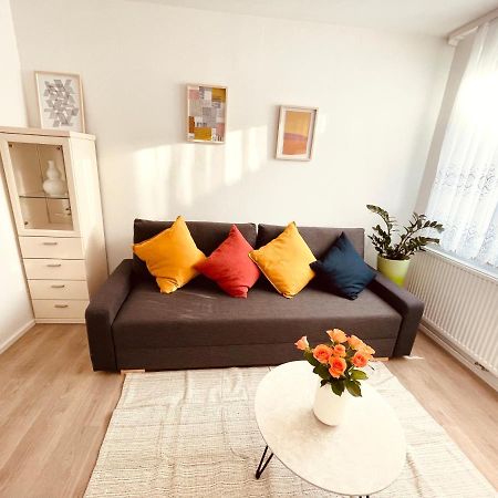 Frisch Renoviertes Und Charmantes Apartment Estugarda Exterior foto
